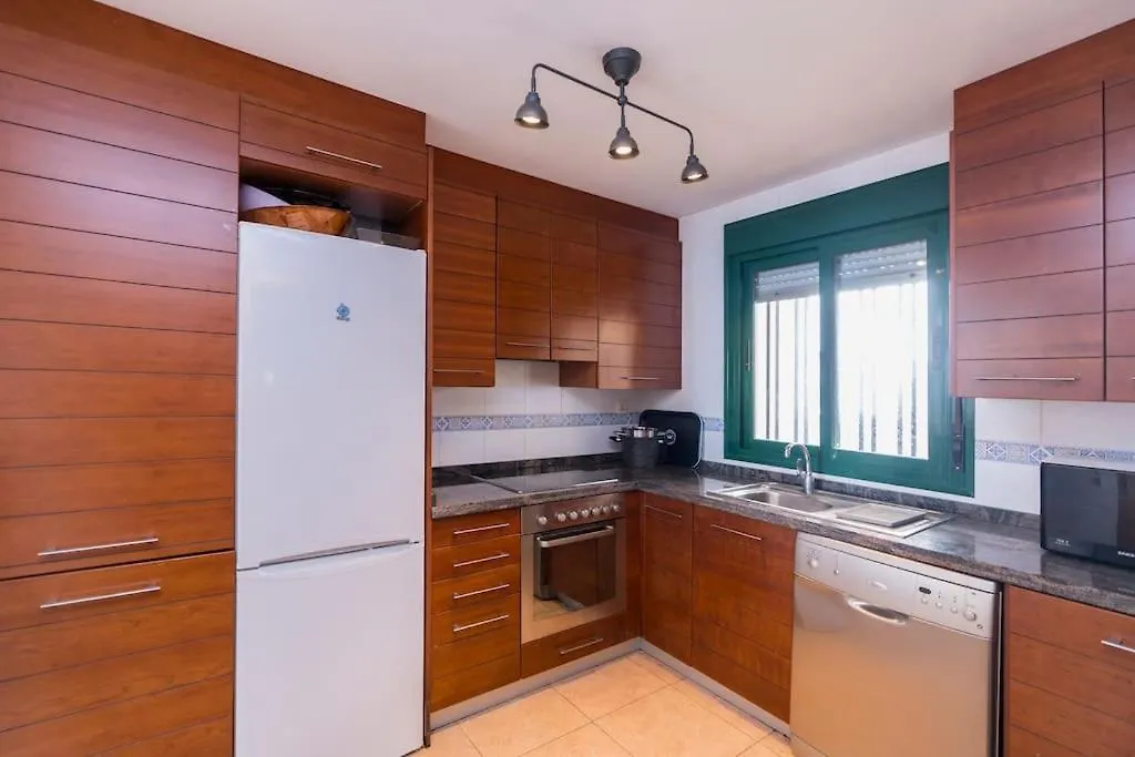 贝纳尔马德纳4 Bed Duplex With Stunning Sea Views公寓 贝纳尔马德纳